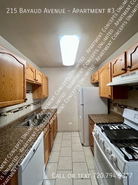 215 BAYAUD AVE
