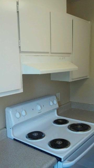 2 beds, 1 bath, 800 sqft, $1,700, Unit 253