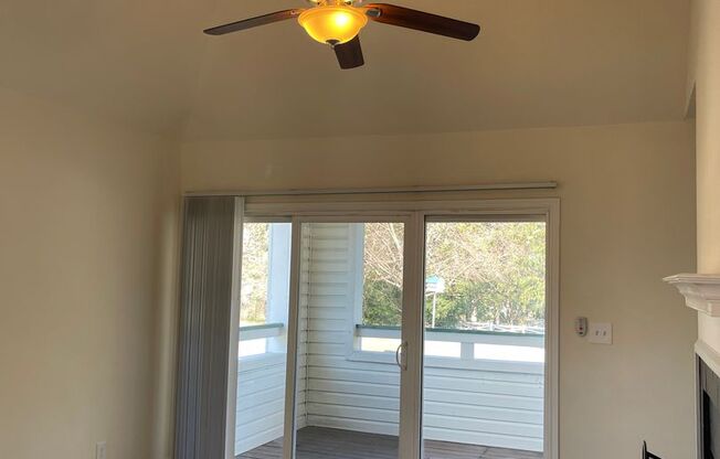 2 beds, 2 baths, 1,057 sqft, $1,875, Unit 1017 C #2A