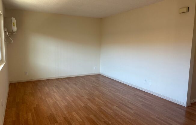 901-905 Centennial St.