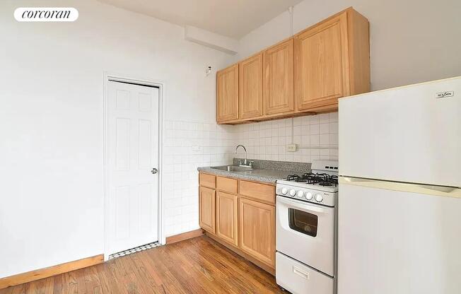 131 COLUMBIA ST