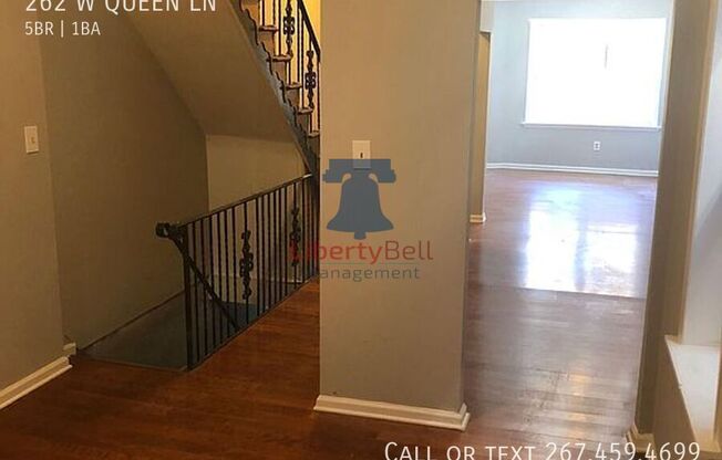 262 W QUEEN LN