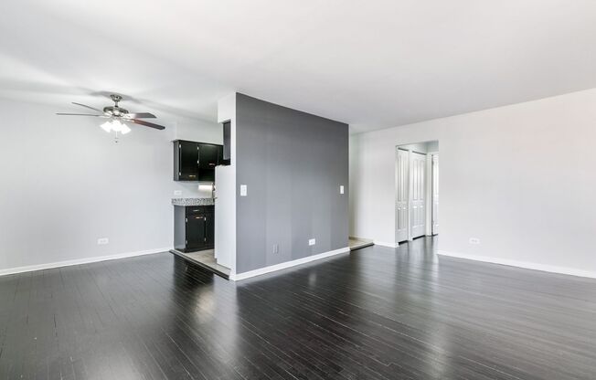 1 bed, 1 bath, 595 sqft, $1,850, Unit 506