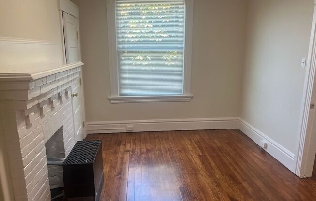 Newly Remodeled 2 Bedroom in Lower Pac. Heights. Washer/Dryer.