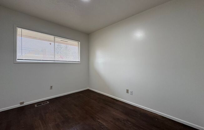 3 beds, 1 bath, $1,995