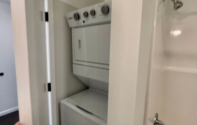 1 bed, 1 bath, 524 sqft, $1,650, Unit 320