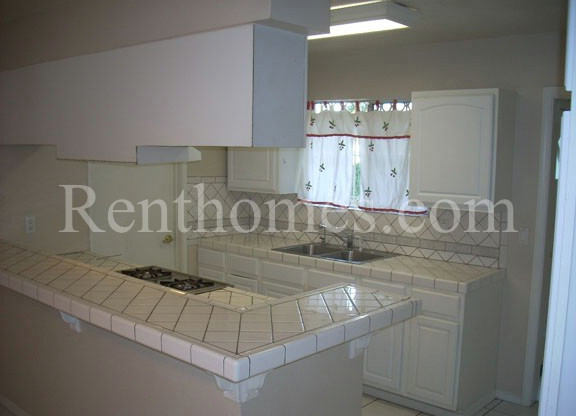 Chula Vista, 310 E. Moss Street - 1 story, View of Point Loma, Spacious, Don't Wait!!