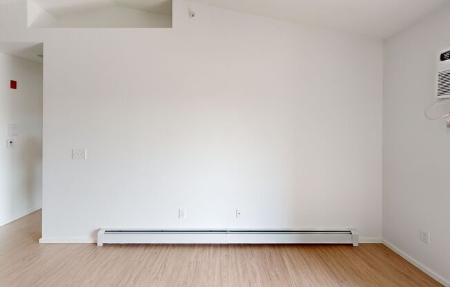 1 bed, 1 bath, 663 sqft, $1,219, Unit 1244-19