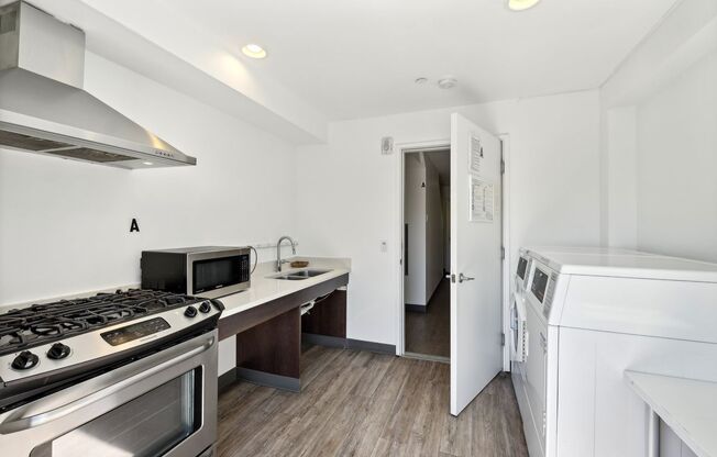 Studio, 1 bath, 168 sqft, $840, Unit C5