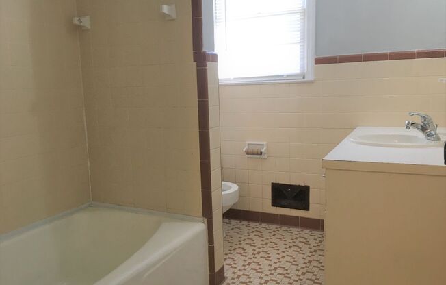 216 BRANTLEY RD