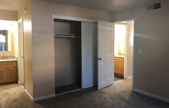 Riverwalk Townhomes