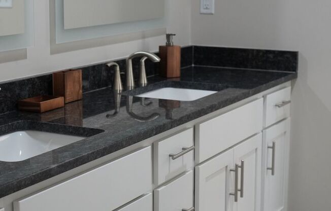 3 beds, 2 baths, 2,000 sqft, $3,399