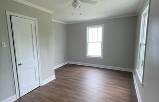 3 beds, 1 bath, $1,150