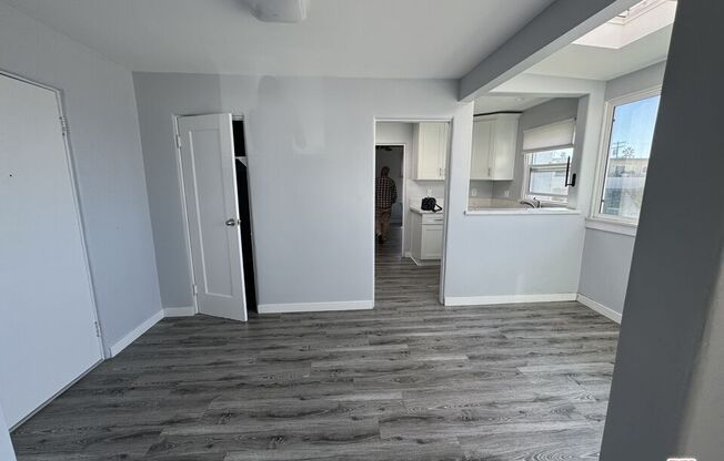 1 bed, 1 bath, 700 sqft, $3,200