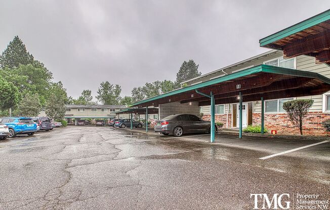2 beds, 2 baths, 946 sqft, $1,500, Unit 12