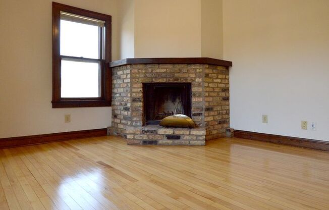 1 bed, 1 bath, 410 sqft, $965, Unit 19 - 201