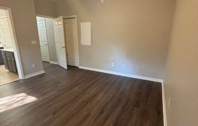 1 bed, 1 bath, 600 sqft, $1,050, Unit 56A