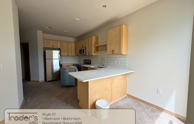 1 bed, 1 bath, 608 sqft, $1,895, Unit 303