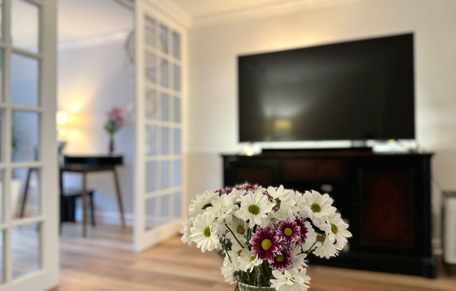 1 bed, 1 bath, 595 sqft, $6,500, Unit 2H