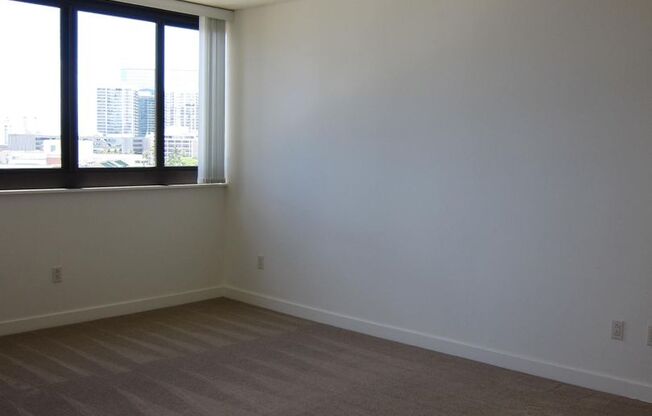 1 bed, 1 bath, $2,600