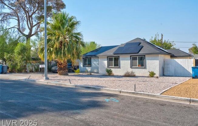 Gorgeous single-story home ready for move-in!