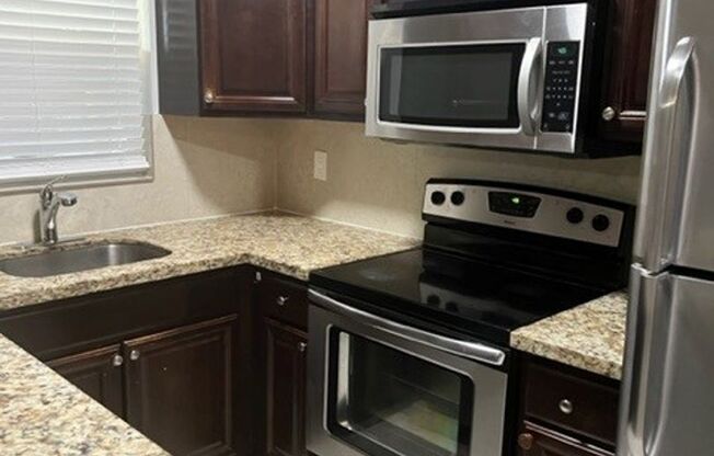 2640 Ivy Apartments LLC
