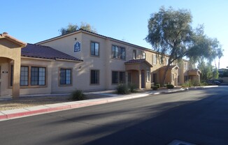 Great 2 bedroom Condo in Gated Community