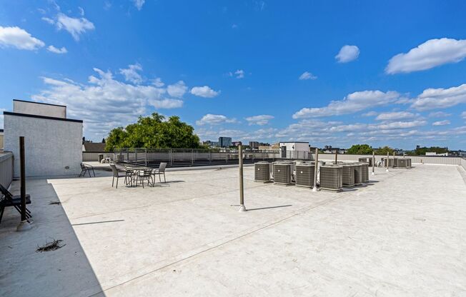 2 beds, 1 bath, 802 sqft, $1,795, Unit Unit 7