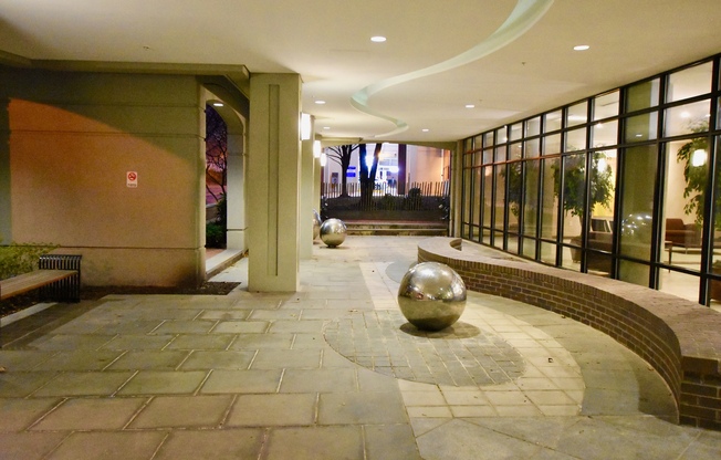 Commuter’s Dream Sanctuary - Blocks to Silver Spring Metro!