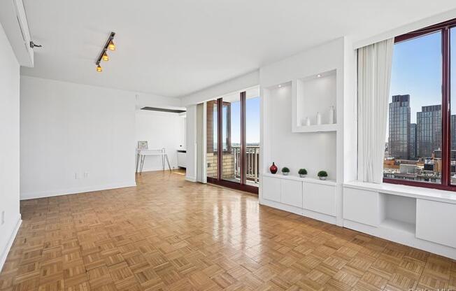 2 beds, 2 baths, 1,050 sqft, $6,199, Unit 19A