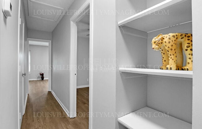 645 DOCTOR W J HODGE ST