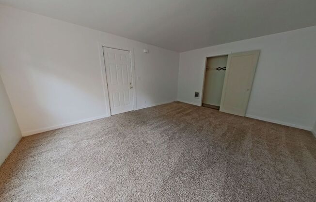 746 East 19th Ave