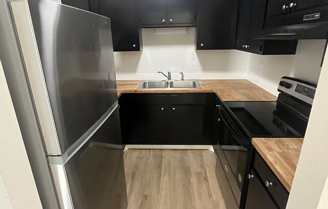 2 beds, 1 bath, 685 sqft, $1,250, Unit 111-211