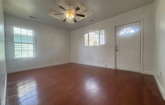 3 beds, 1.5 baths, $1,095