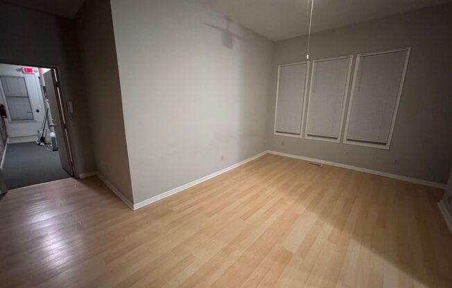 1 bed, 1 bath, $925, Unit 1726-01