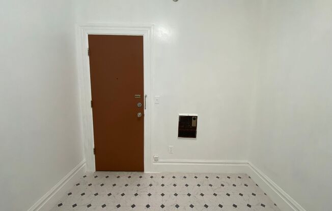 301 COLUMBUS AVE
