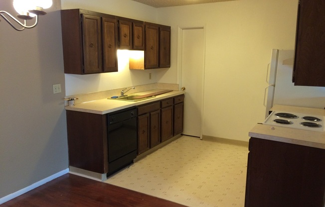 2 beds, 2 baths, 1,200 sqft, $1,895, Unit 5821