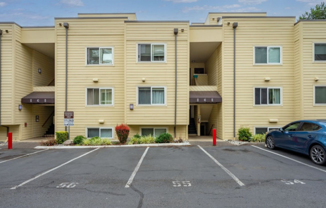 1 bed, 1 bath, $1,999, Unit # #C 103