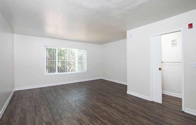 2 beds, 2.5 baths, 1,015 sqft, $2,995, Unit 122