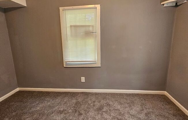 3 beds, 1 bath, $1,450