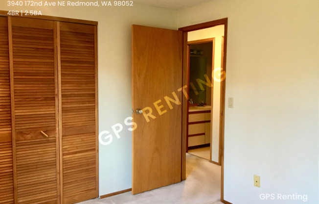 Beautiful 4 Bedroom near Microsoft Available Now!