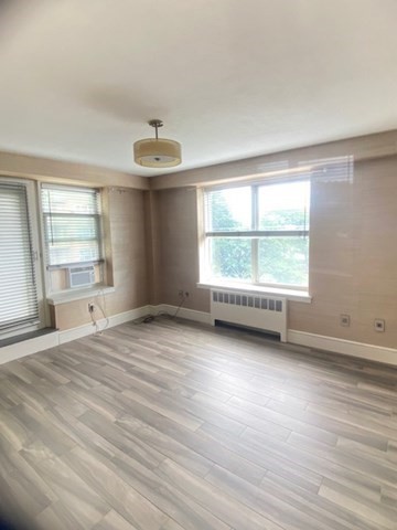 1 bed, 5.5 baths, 640 sqft, $3,950, Unit 535