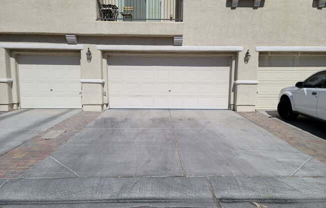 6140 Pine Villa St #103 // 3 bedroom, 2.5 bath, 2 car garage, 2 car driveway with backyard