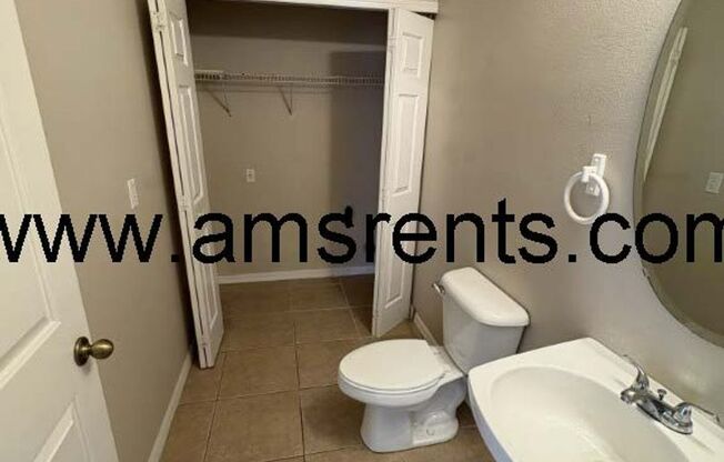 3 beds, 2.5 baths, $2,200