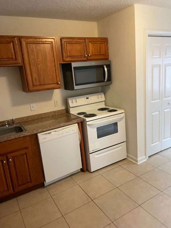 56 TRIBUNE AVE SW
