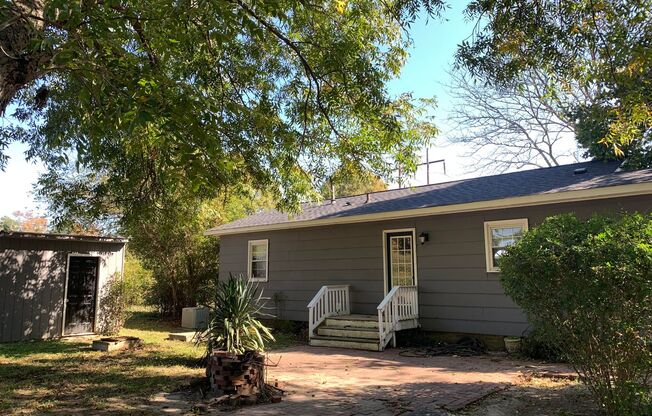 3 beds, 1 bath, $1,390