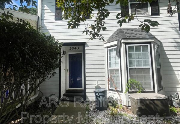 5043 BELL DR SE