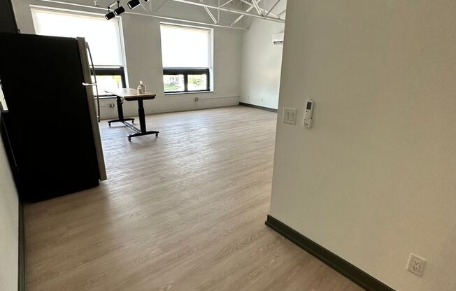 1 bed, 1 bath, 730 sqft, $1,875, Unit 2219-231