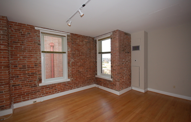 Top-Floor 1BR/1BA in Iconic Dupont Circle High-Rise – DC’s Tallest Residential Building!