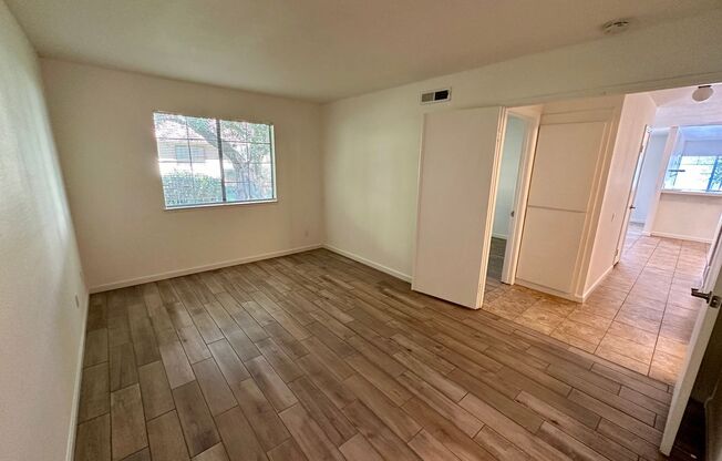 2 beds, 1 bath, $2,750